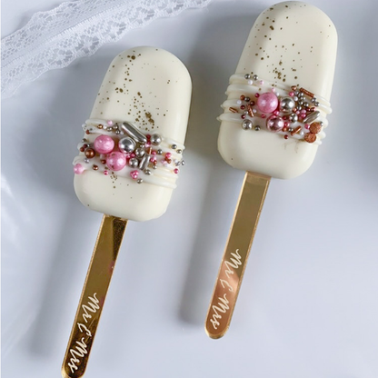 Mr & Mrs Engraved Cakesickle Sticks