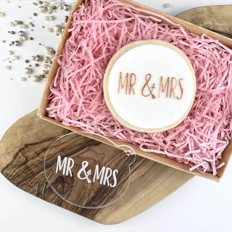 Mr & Mrs with Arrow Wedding Cookie Embosser
