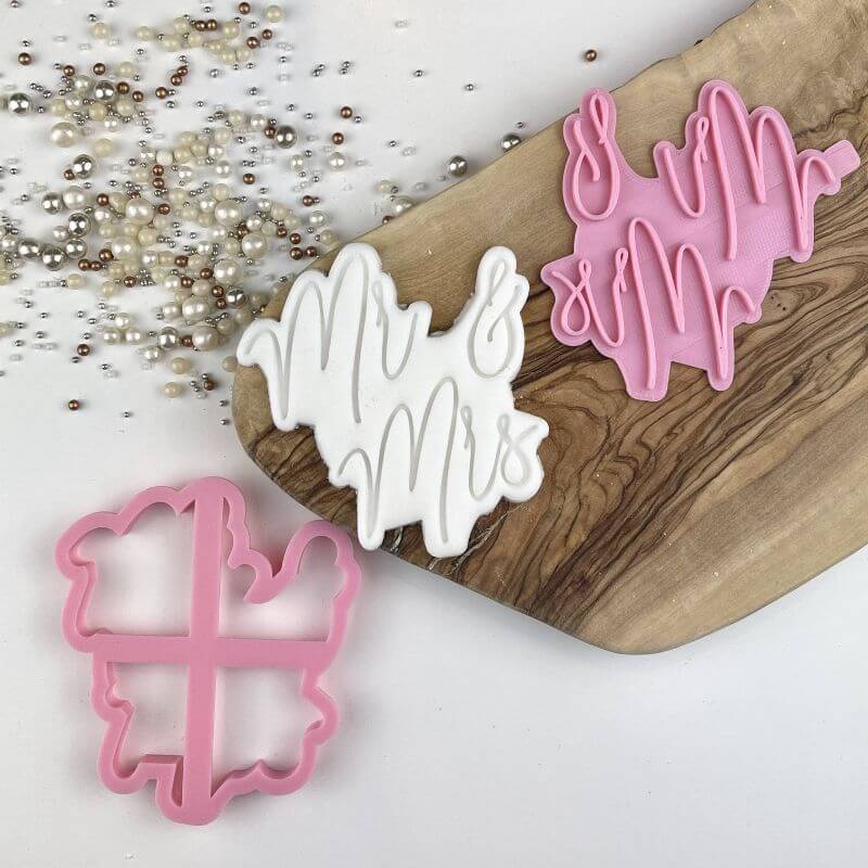 Mr & Mrs in Bluebell Font Wedding Cookie Cutter and Stamp