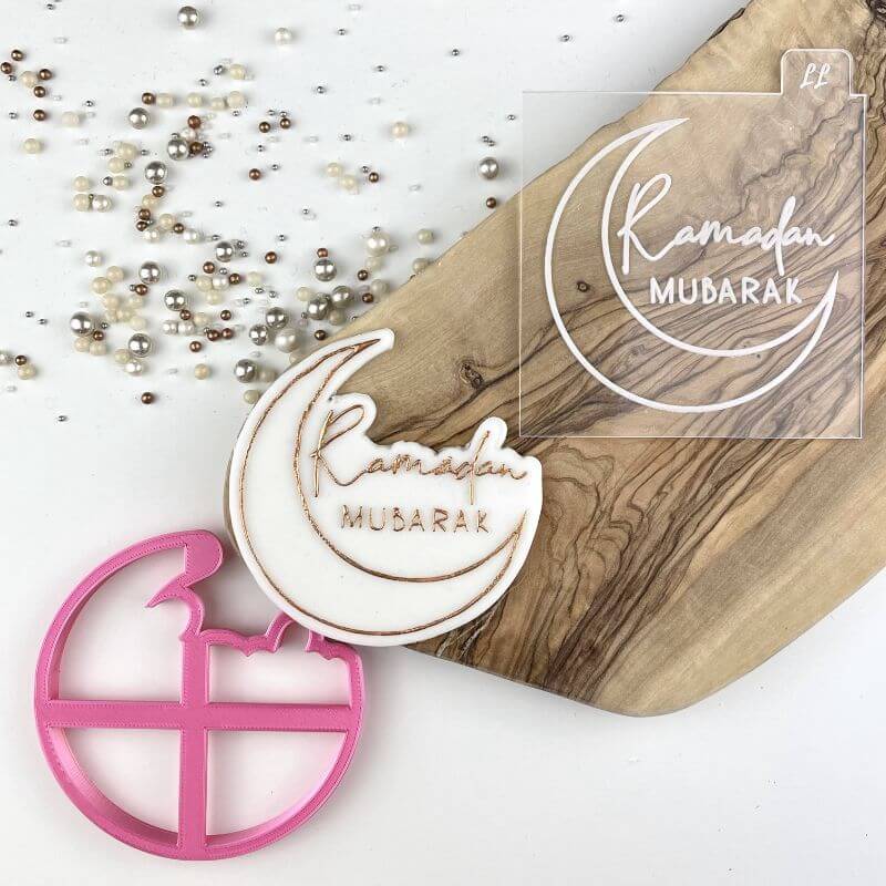 Ramadan Mubarak Style 1 with Moon Cookie Cutter and Embosser