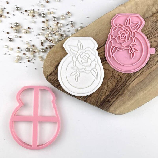 Ring with Flowers Hen Party Cookie Cutter and Stamp