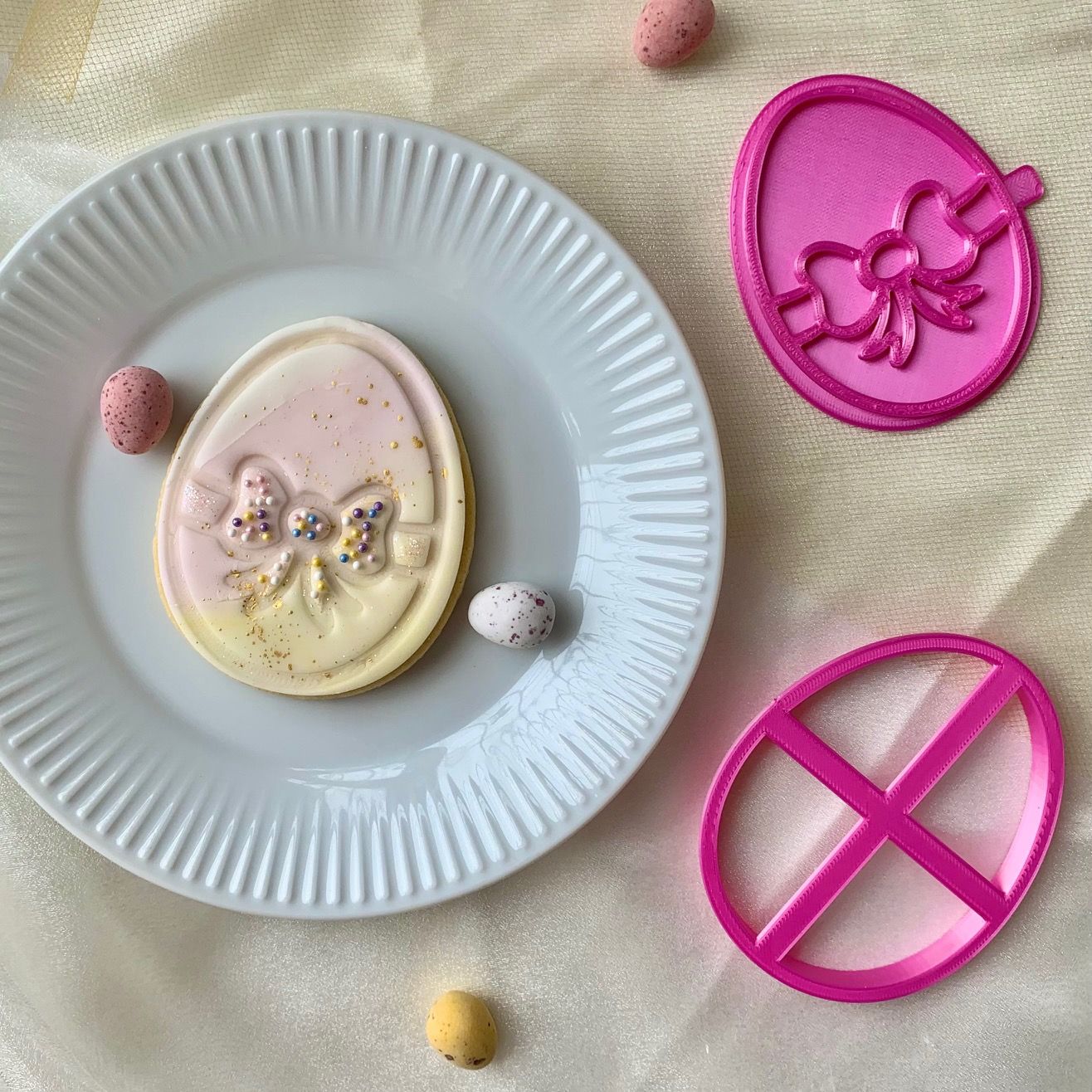 Easter Egg with Bow Cookie Cutter and Stamp